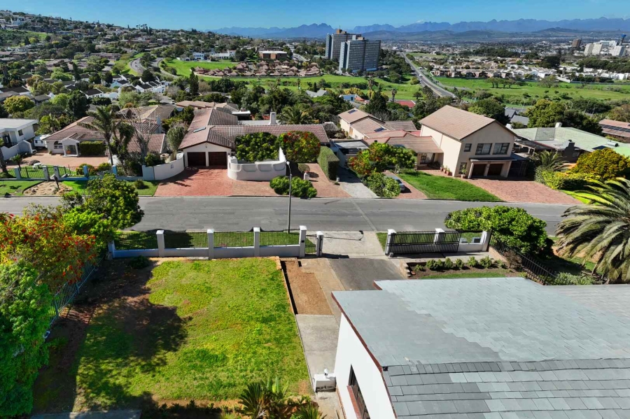 To Let 3 Bedroom Property for Rent in Loevenstein Western Cape